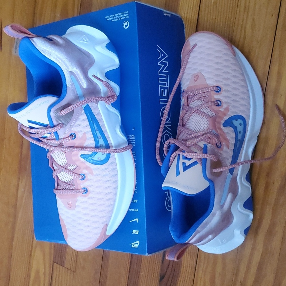 Men basketball sneakers